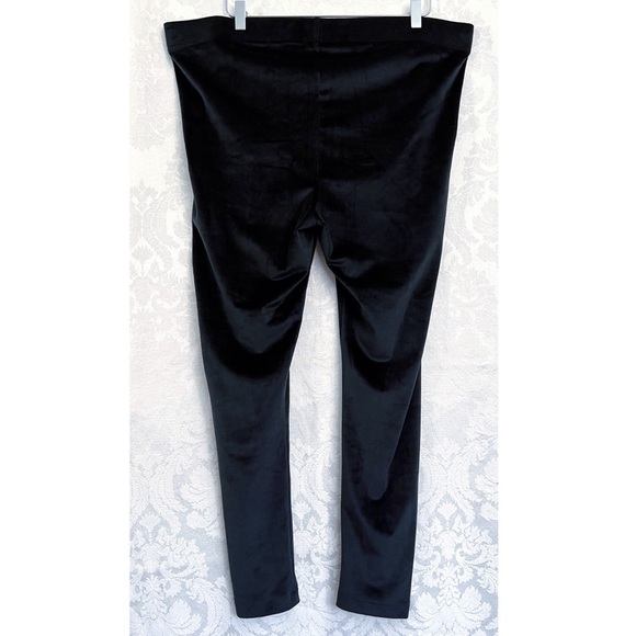Old Navy Women's Black High Waisted Velvet Leggings Plus Size 2X EUC Sleek Comfy - Picture 3 of 4